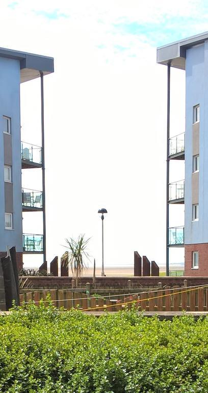 Coastal Apartments - Wales سوانسي المظهر الخارجي الصورة