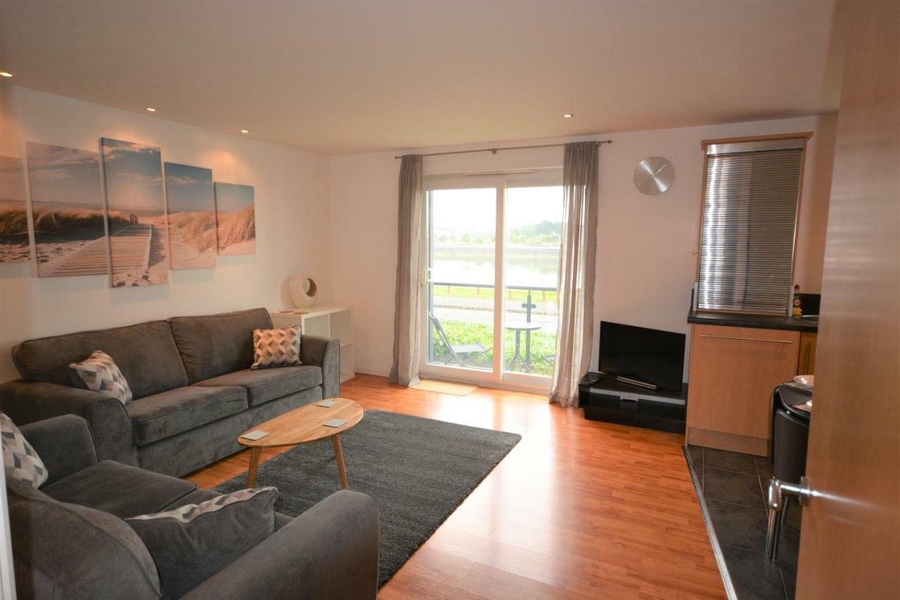 Coastal Apartments - Wales سوانسي المظهر الخارجي الصورة