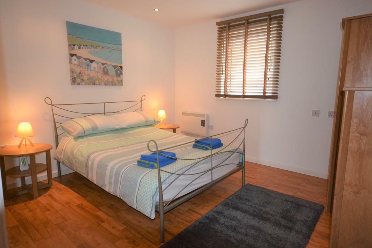 Coastal Apartments - Wales سوانسي المظهر الخارجي الصورة